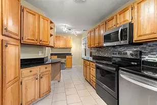 168 Upton St, Grafton, MA 01519 - Photo 13