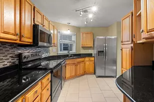 168 Upton St, Grafton, MA 01519 - Photo 13