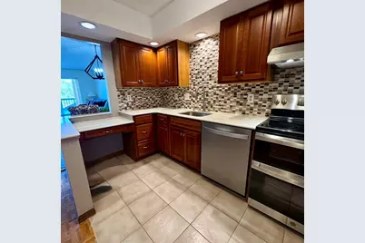 915 Hathaway Road #105, New Bedford, MA 02740 - Photo 3