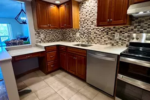 915 Hathaway Rd, New Bedford, MA 02740 - Photo 3