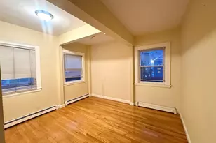 22 Gardner, Chelsea, MA 02150 - Photo 5