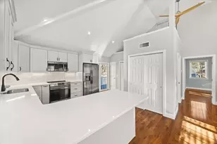 557 Forest St, Bridgewater, MA 02324 - Photo 7