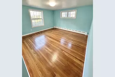 75 Marlboro Rd, Southborough, MA 01772 - Photo 11