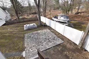 244 Crosby Rd, Berlin, MA 01503 - Photo 3