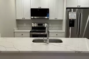 21 Carson St, Boston, MA 02125 - Photo 3