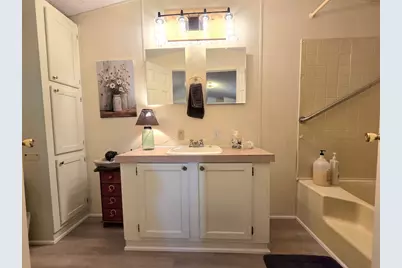 72 Holiday Cir, Chicopee, MA 01020 - Photo 13