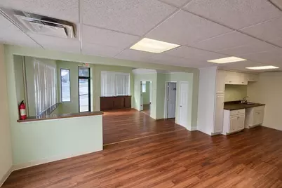 257 Hampden St #4, Chicopee, MA 01013 - Photo 3