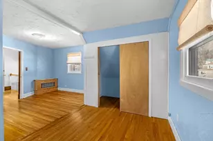 32 Beach St, Malden, MA 02148 - Photo 17