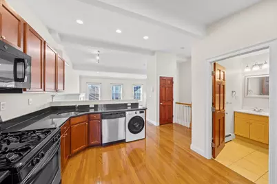 15 Vinton St #3, Boston, MA 02127 - Photo 5