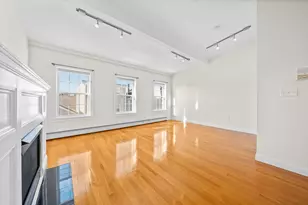 15 Vinton St, Boston, MA 02127 - Photo 7