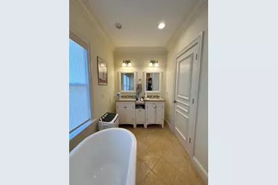 191 Newtonville Ave #191, Newton, MA 02458 - Photo 15