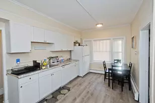 156 East St, Chicopee, MA 01020 - Photo 5