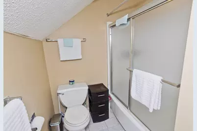 156 East St, Chicopee, MA 01020 - Photo 23