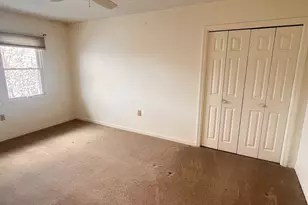 13 Dallas Dr, Dracut, MA 01826 - Photo 9