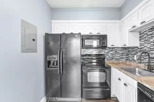 140 Chestnut St, Springfield, MA 01103 - Photo 17