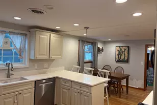 22 Farwell Ave, Boston, MA 02136 - Photo 5