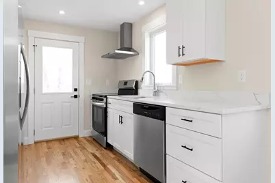 20 Beacon St. #2, Gloucester, MA 01930 - Photo 7