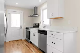 20 Beacon St, Gloucester, MA 01930 - Photo 7