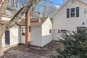 15 Pearl St, Middleborough, MA 02346 - Photo 27