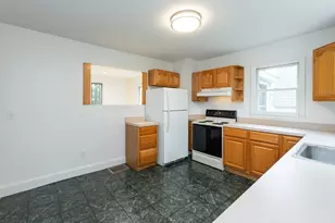 4 Clark St, Amesbury, MA 01913 - Photo 15