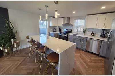 35 Wright St, Stoneham, MA 02180 - Photo 1