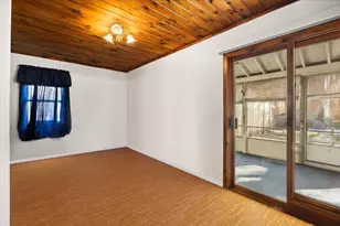 1524 Somerset Ave, Taunton, MA 02780 - Photo 17