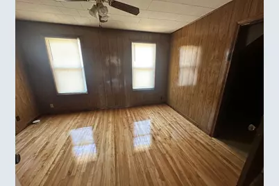 242 Greenwood St, Worcester, MA 01607 - Photo 5