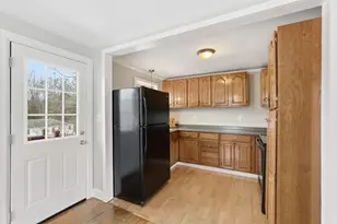 5 Marco Dr, Pittsfield, MA 01201 - Photo 15