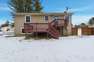 5 Marco Dr, Pittsfield, MA 01201 - Photo 7