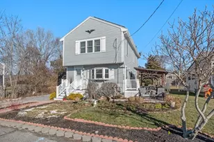 122 June St, Marshfield, MA 02050 - Photo 1