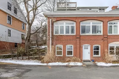 61 Crescent St #8, Northampton, MA 01060 - Photo 7