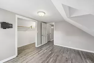 104 Chateaugay St, Chicopee, MA 01020 - Photo 29