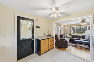 104 Chateaugay St, Chicopee, MA 01020 - Photo 19