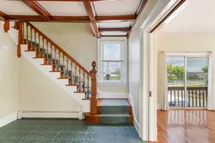 17 Campbell St, New Bedford, MA 02740 - Photo 5