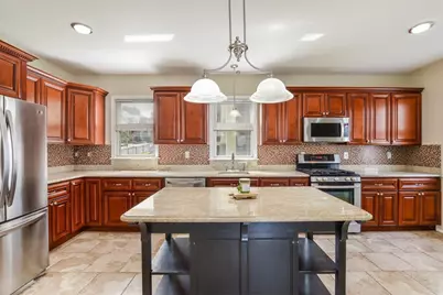 17 Campbell St, New Bedford, MA 02740 - Photo 13