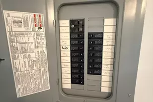 85 Camelot Dr, Worcester, MA 01602 - Photo 25