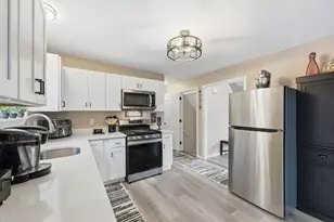 1688 S Branch Pkwy, Springfield, MA 01129 - Photo 11