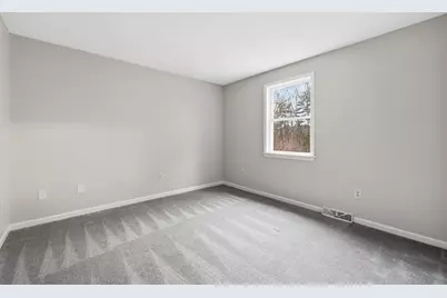 1688 S Branch Pkwy, Springfield, MA 01129 - Photo 25