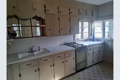 19 Bank St, Abington, MA 02351 - Photo 5