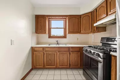 576 Slade St #2, Fall River, MA 02724 - Photo 5