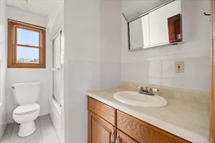 576 Slade St, Fall River, MA 02724 - Photo 7