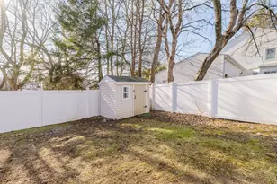 1243 New Boston Rd, Fall River, MA 02720 - Photo 25