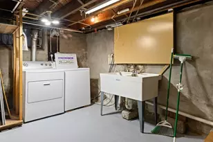 32 S Pine St, Haverhill, MA 01835 - Photo 31