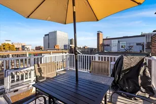 6 Goodwin Pl, Boston, MA 02114 - Photo 17