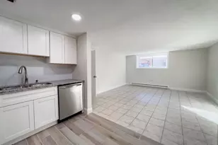 592 American Legion Hwy, Boston, MA 02131 - Photo 3