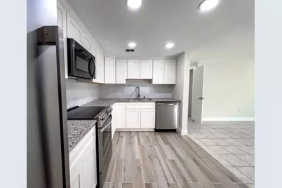 592 American Legion Highway #3, Boston, MA 02131 - Photo 5