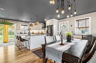 119 Sycamore St, Fairhaven, MA 02719 - Photo 3