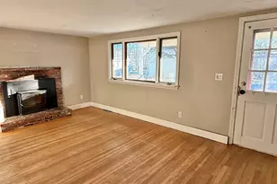 14 Brown St, Haverhill, MA 01830 - Photo 7