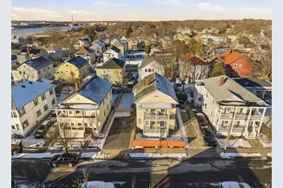 12 Winsor St, Fairhaven, MA 02719 - Photo 5