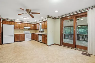 4 Carby Drive, Mendon, MA 01756 - Photo 11